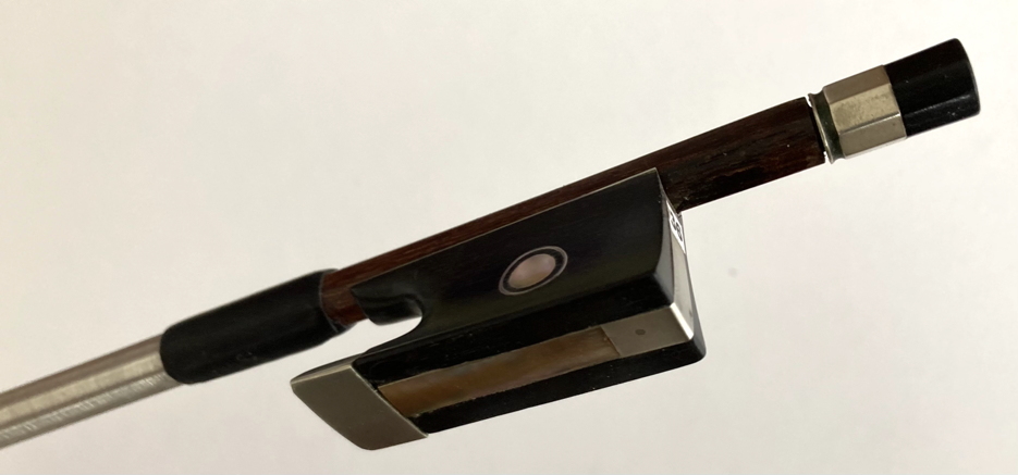 vintage violin bow #36 side view of frog